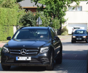 Bartłomiej Misiewicz w Mercedesie Klasy GLC 250 4MATIC