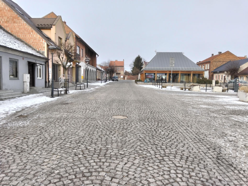 To miasto w Małopolsce ma jedno z najpiękniejszych centrów. Kiedyś było wsią, której mieszkańcy płacili czynsz klasztorowi