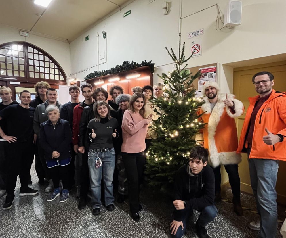 ESKA ubierze Ci choinkę