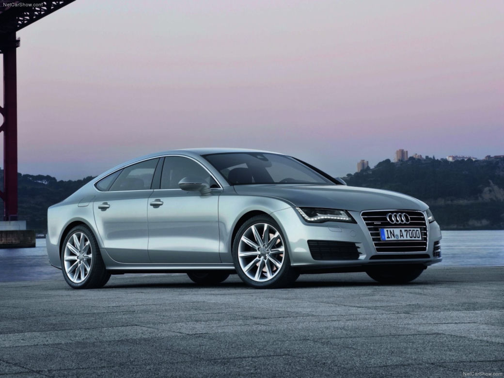 Audi A7 hatchback, model 2011