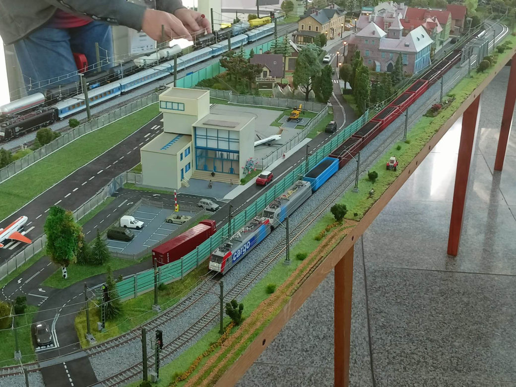 Specjalna wystawa na Łodzi Fabrycznej. Zobacz, jak prezentowały się makiety kolejowe [ZDJĘCIA]