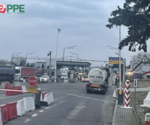 Gwiazdor disco polo jechał z pomocą humanitarną na Ukrainę. Dookoła wybuchały bomby!