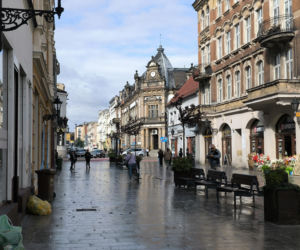 Budynek starej poczty przy deptaku