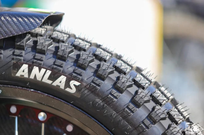 Oponiarska zagadka „Byków”. Nowy sprzęt może namieszać w lidze