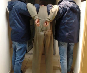 BRUTALNY rozbój w Nowym Sączu. Wrzucili ofiarę do potoku!