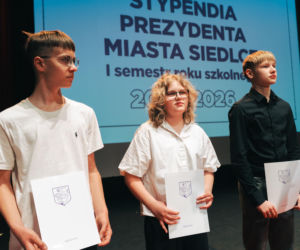 Najzdolniejsi uczniowie odebrali stypendia Prezydenta Miasta Siedlce