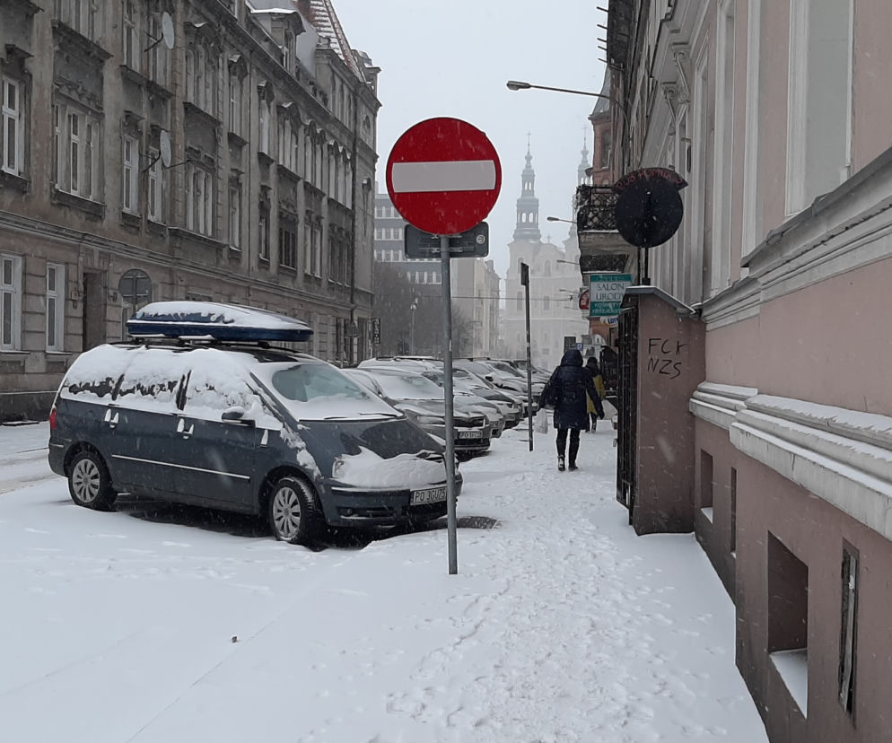Poznańskie ulice o poranku 8.02