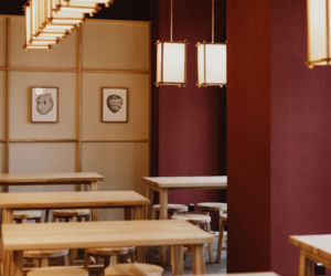 Secesja, parowozy i koktajle. Wnętrza nowego food hallu w historycznej kamienicy w centrum Poznania