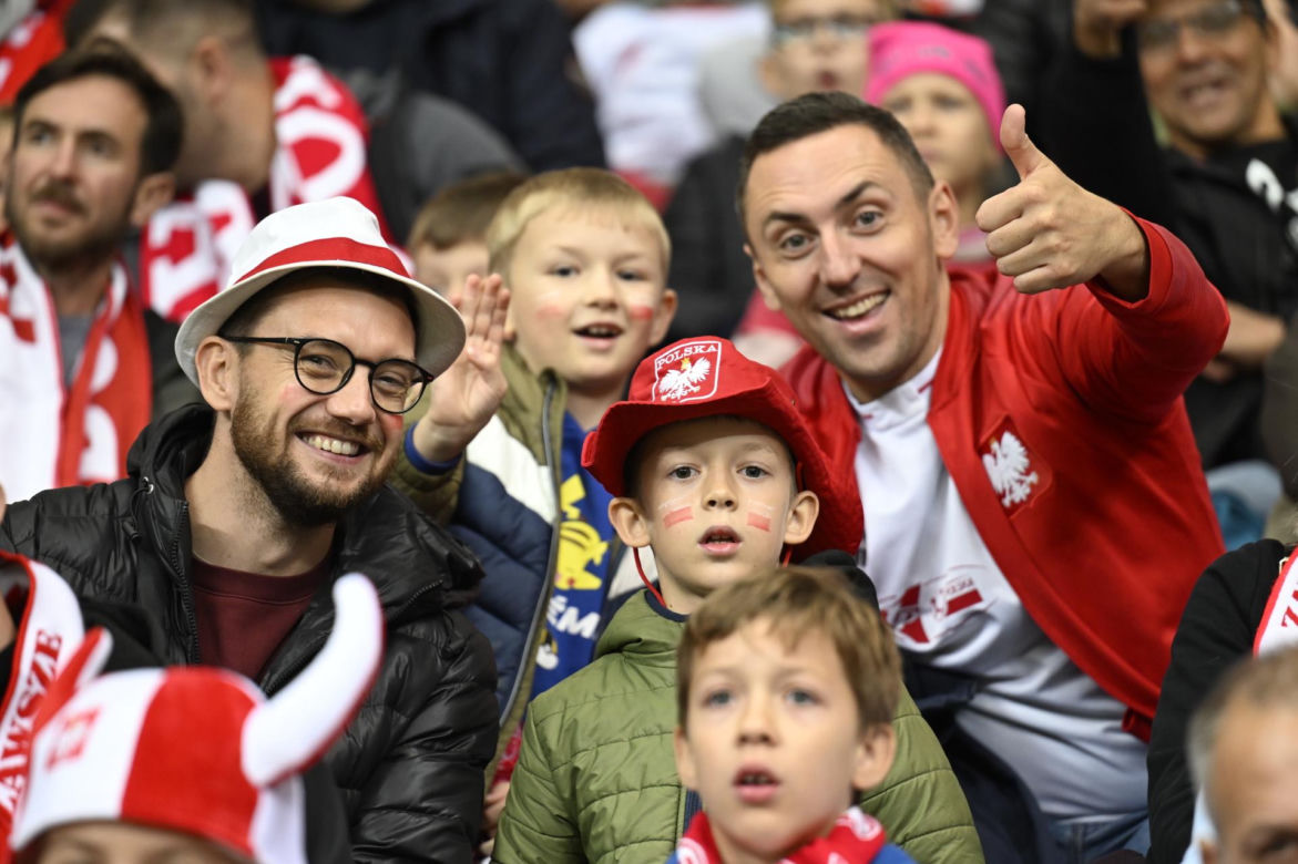 Tłumy kibiców na PGE Narodowym w Warszawie. Polska-Bośnia [ZDJĘCIA]