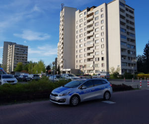 Pożar w Wilanowie. Straż pożarna, pogotowie gazowe i ambulans na miejscu 