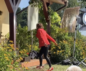 Anna Mucha w furii. Rzuca roślinami i donicą 