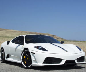 Floyd Mayweather sprzedaje swoje Ferrari