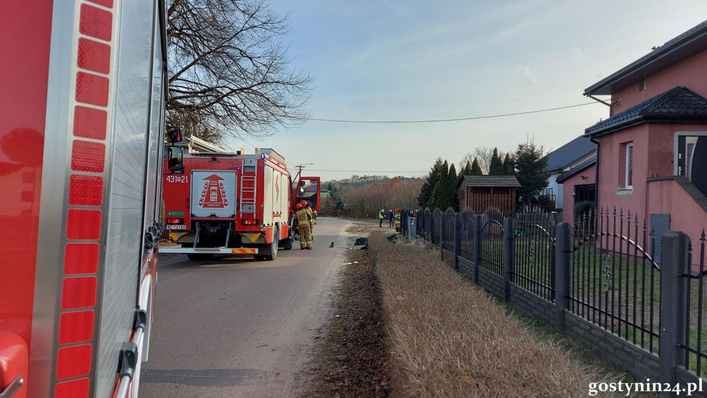 Mercedes wjechał w matkę i niemowlaka. Dramatyczny wypadek w Gostyninie	