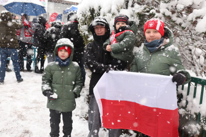 ć Kacper Tomasiak powitany po IO w rodzinnych stronach