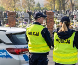 Wszystkich Świętych 2021 w Bydgoszczy. Zmiany organizacji ruchu przy cmentarzach 