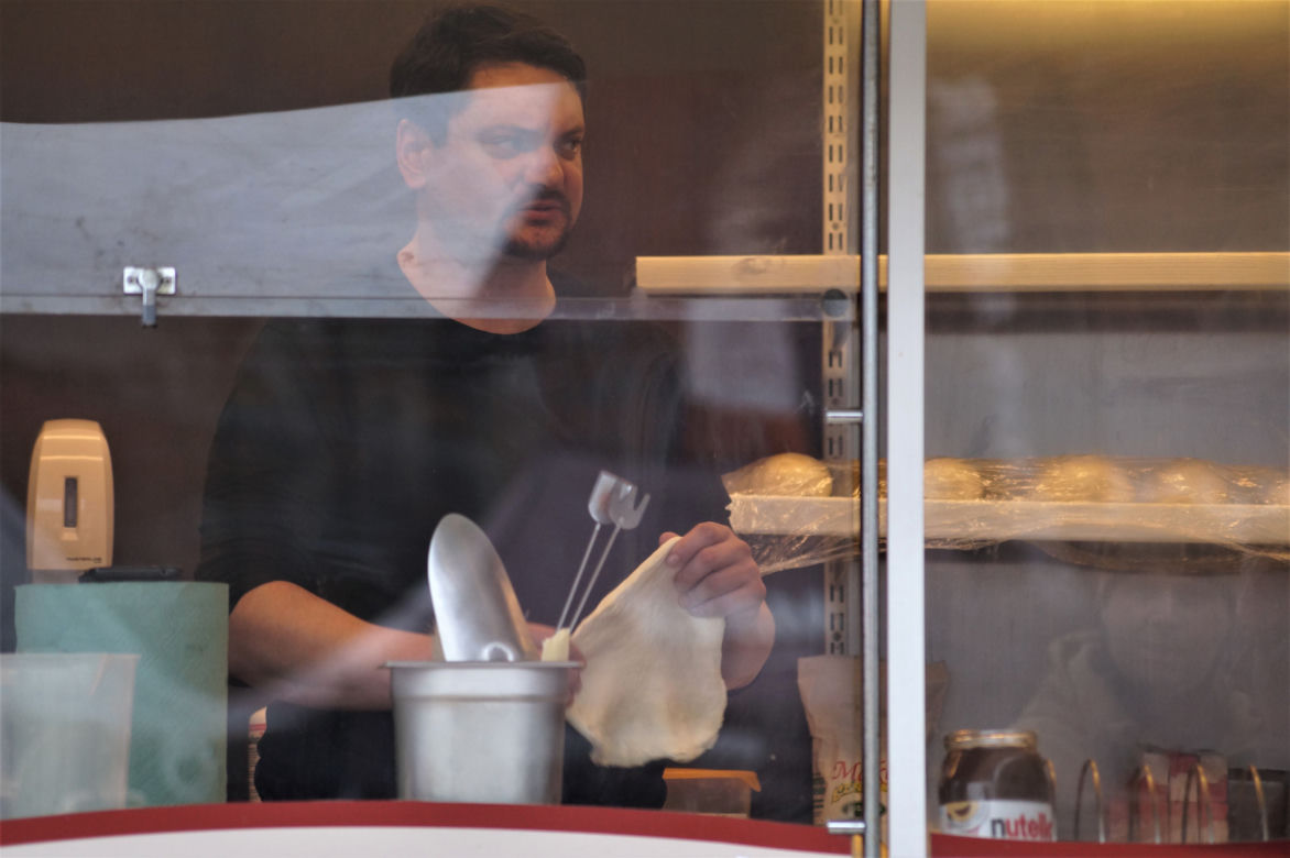 Festiwal Smaków Food Trucków 2023. Restauracje na kółkach zaparkowały na Wyspie Młyńskiej! [ZDJĘCIA]
