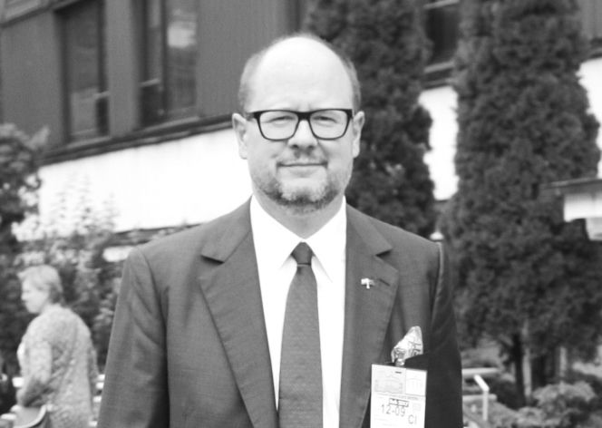 Paweł Adamowicz