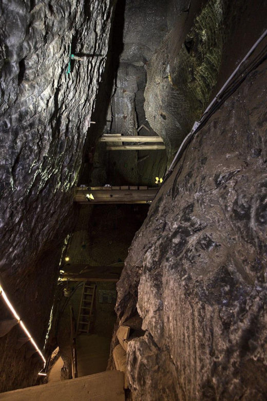 Podziemne przeprawy łodzią i ukryte skarby. Oto małopolskie kopalnie soli w Bochni i Wieliczce!