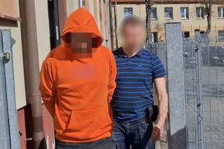 Wysyłał jej po 1 groszu na konto i ukradł tablice! 22-latka zniszczyła nieodwzajemniona miłość