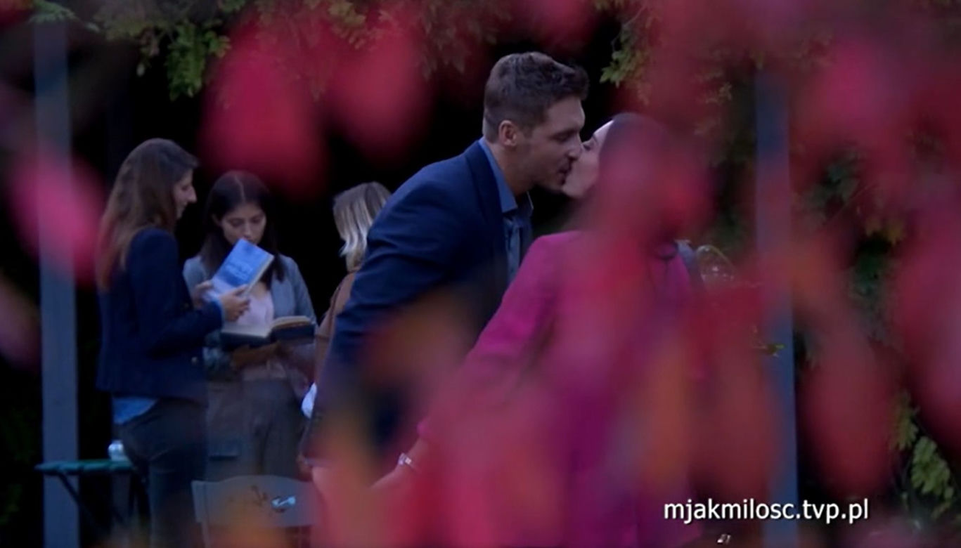 M jak miłość: Iza (Adriana Kalska), Marcin (Mikołaj Roznerski)