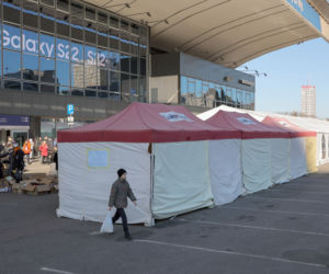 Dworzec Centralny pęka w szwach od ukraińskich uchodźców