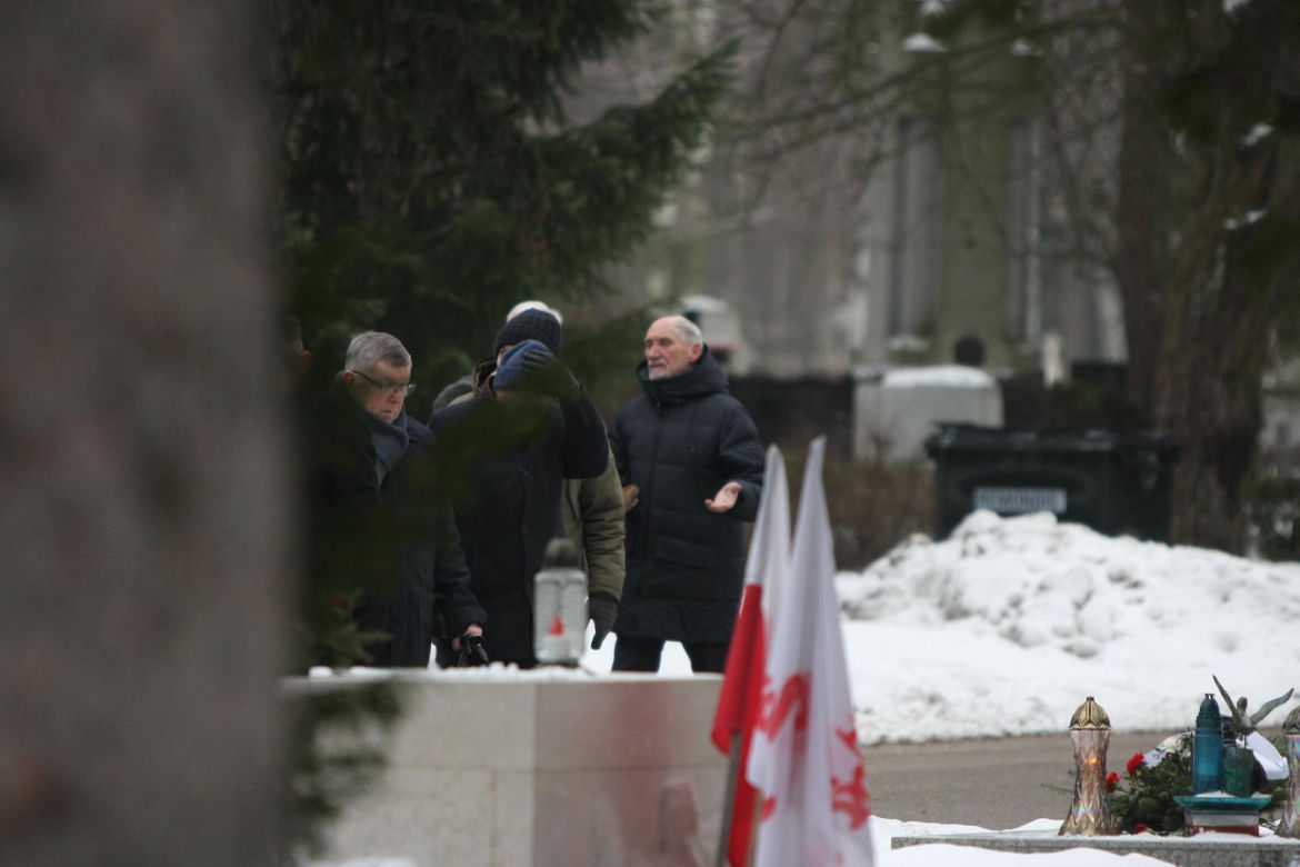 Macierewicz wciąż bez prawa jazdy