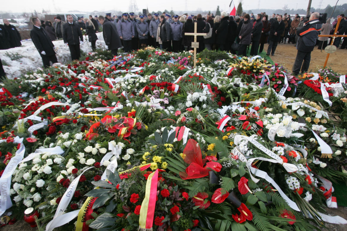  Zadźgali Andrzeja na przystanku, bo zwrócił im uwagę. 13 rocznica śmierci warszawskiego podkomisarza