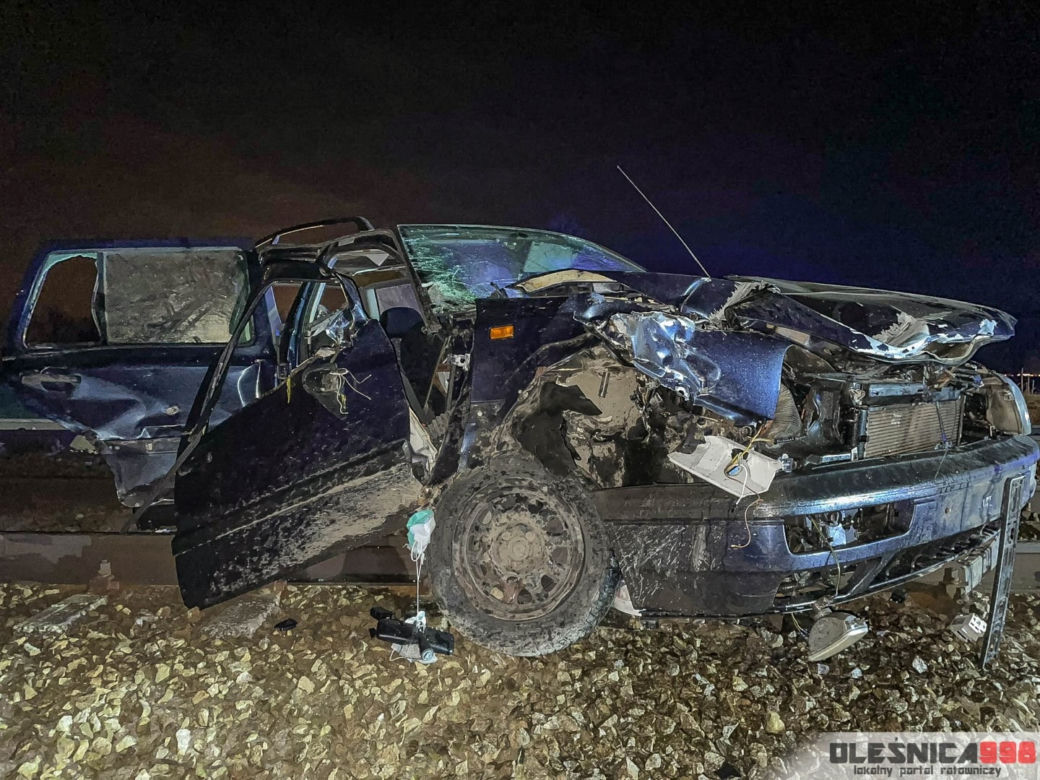 Wypadek na przejeździe kolejowym między Boguszycami i Dąbrową
