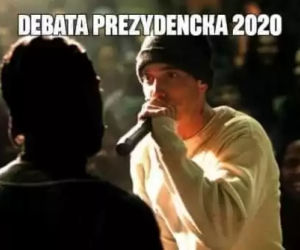 Rapujący Andrzej Duda hitem internetu. Tak prezydent walczy z ostrym cieniem mgły [MEMY]