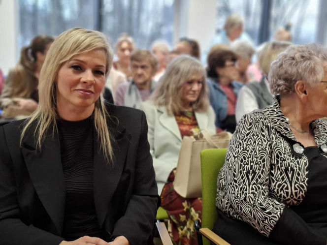 Starachowice. Moda, która nie zna metryki! Międzypokoleniowe show w Centrum Kreatywności Pałacyk