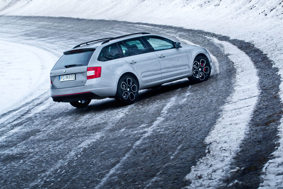 Skoda Octavia Combi RS230