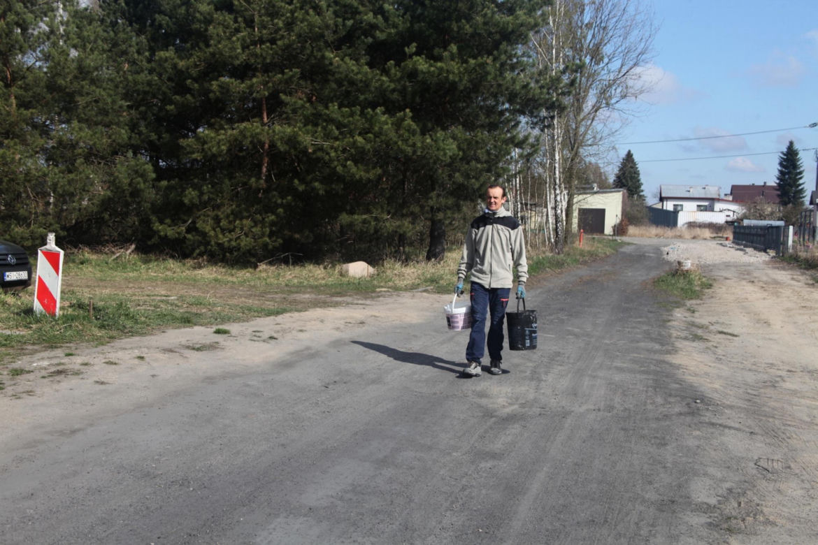 Przez urzędników noszę wodę w wiadrach