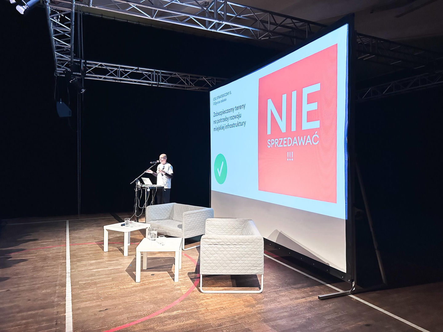 Plan Szczególny do Planu Ogólnego. Wydarzenie w Komunie Warszawa