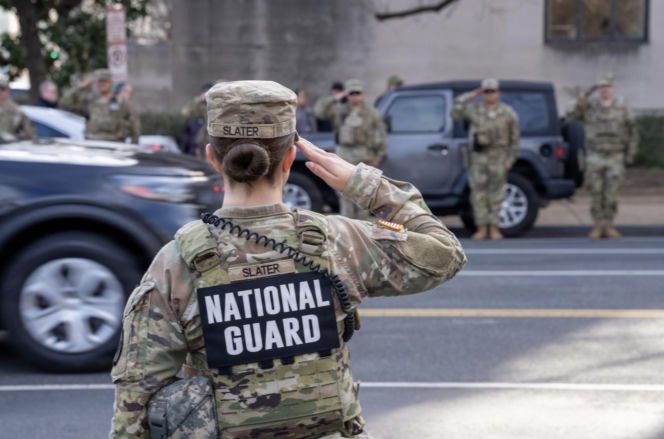 Gwardia Narodowa USA na ulicach stolicy