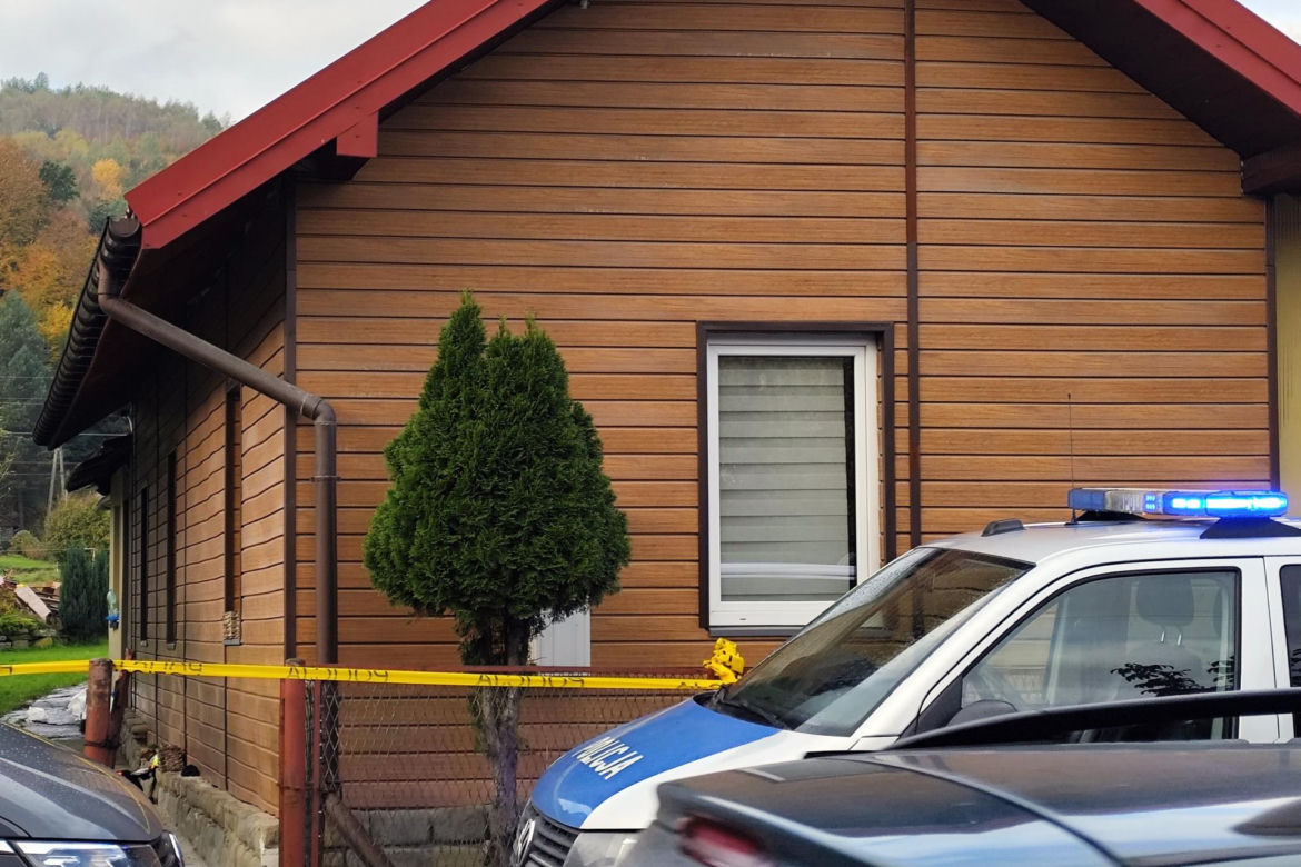 Rodzinna tragedia w Barcicach. Trzy osoby nie żyją. 25-latek zatrzymany