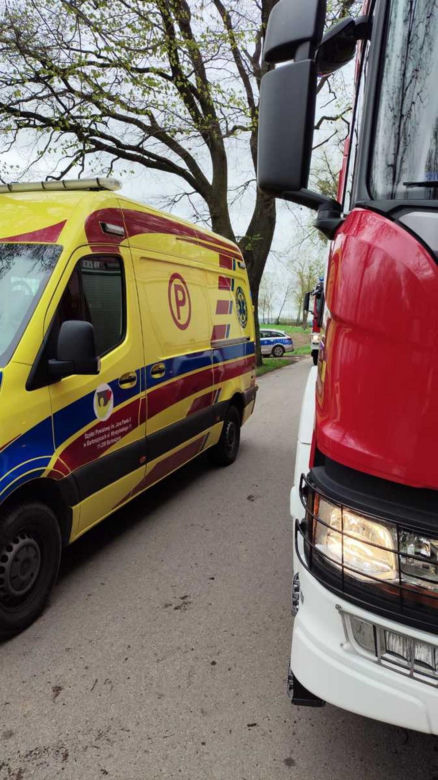 Tragiczny wypadek pod Bartoszycami. 22-letnia pasażerka nie żyje