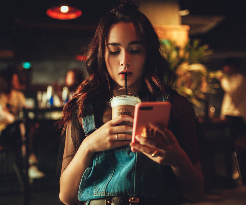Krótkie, tradycyjne, oryginalne ŻYCZENIA IMIENINOWE [SMS, Facebook, Messenger]