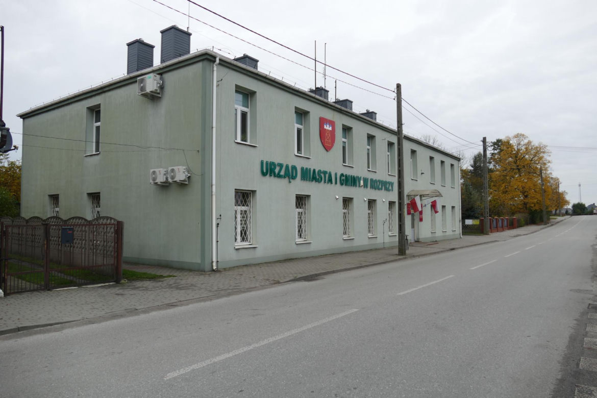 Wójt Rozprzy jechał pijany. Sąd umorzył postępowanie