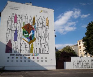Hospicjum Kolory i ich mural na kamienicy w Lesznie
