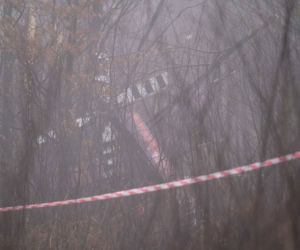Służby pracują na miejscu katastrofy helikoptera w Pszczynie. Koszmarne widoki [ZDJĘCIA]