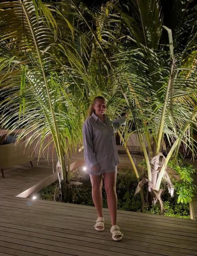 Jelena Ostapenko na wakacjach