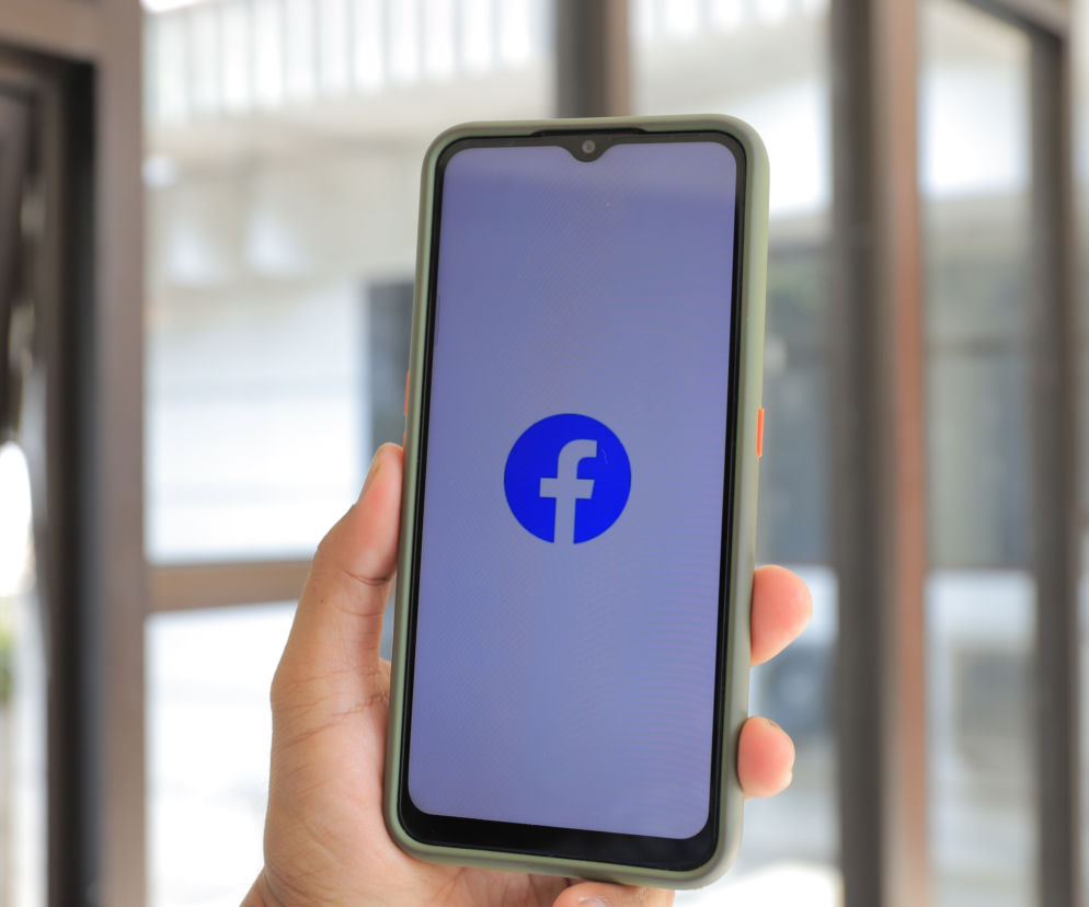 Facebook 