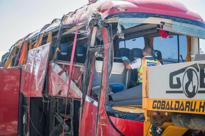 Wypadek polskiego autokaru na Węgrzech. Specjalny samolot zabierze część poszkodowanych do Polski