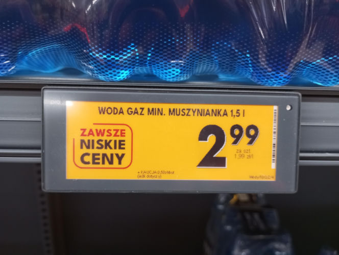 Zapłacisz więcej za zakupy? Biedronka i Lidl doliczają kaucję bez ostrzeżenia!