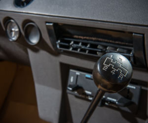 Range Rover o numerze seryjnym 001