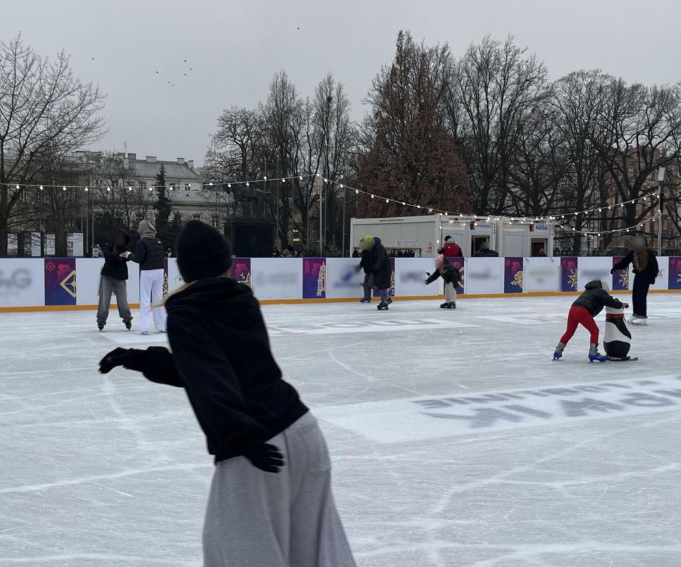 Zadaszone lodowisko powstanie w Grójcu. Podpisano umowę z wykonawcą 