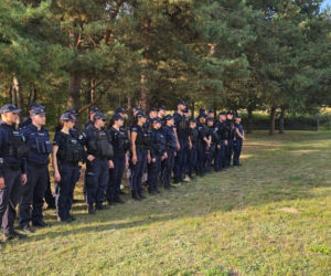 Sąsiedzi o Piotrze C., który zabił matkę: Kosił jej trawę, rąbał drewno, woził na zakupy