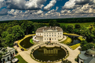Świętokrzyskie. Historia Pałacu w Kurozwękach