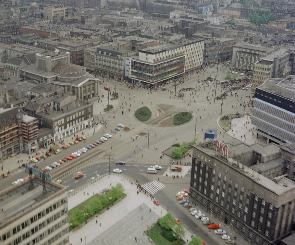Tak wyglądały Katowice w latach 1989-2004. Te zdjęcia to prawdziwe perełki! [GALERIA]