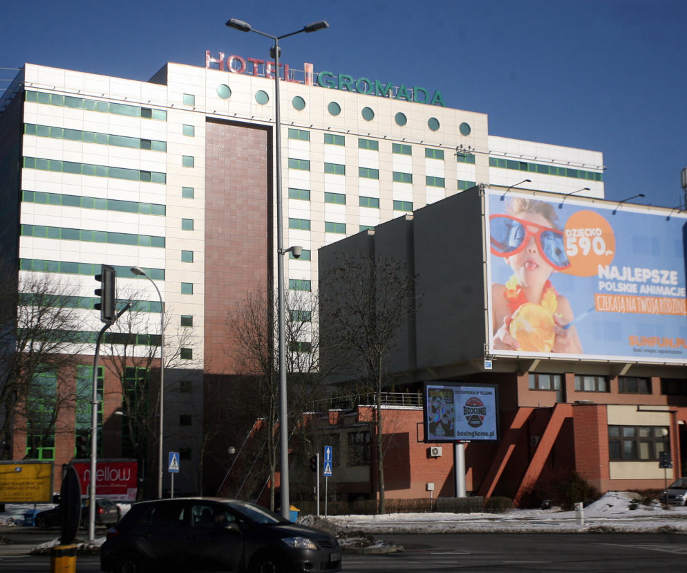 Kolejny moloch do wyburzenia. Zrównają z ziemią hotel na Okęciu